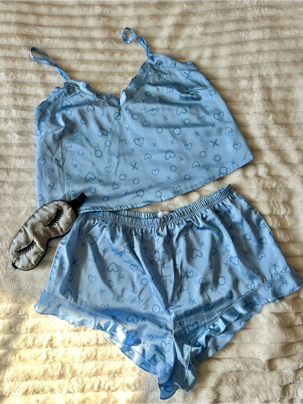 💙🩵 Light Blue Heart-Print Satin Cami & Shorts Sleep Set 💤 Free sleep mask! ✨